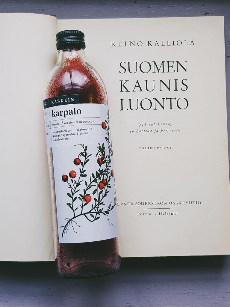 reino-kallola-suomen-kaunis-luonto-kaskein-karpalo-mehu